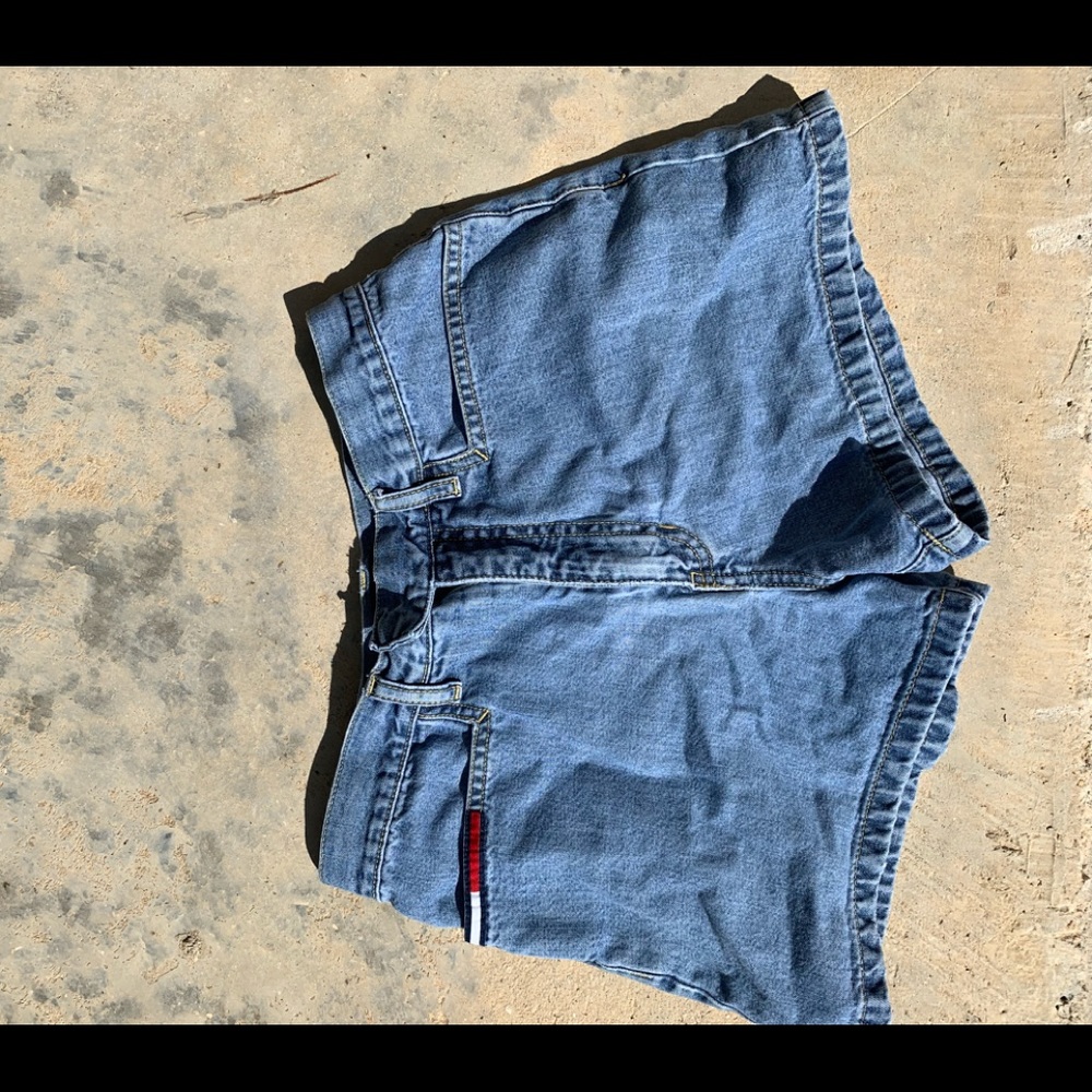 Vintage Tommy Hilfiger Shorts Size 5